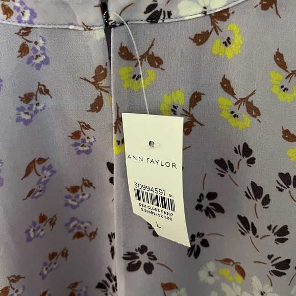 Floral Blouse - Picture 3 of 4